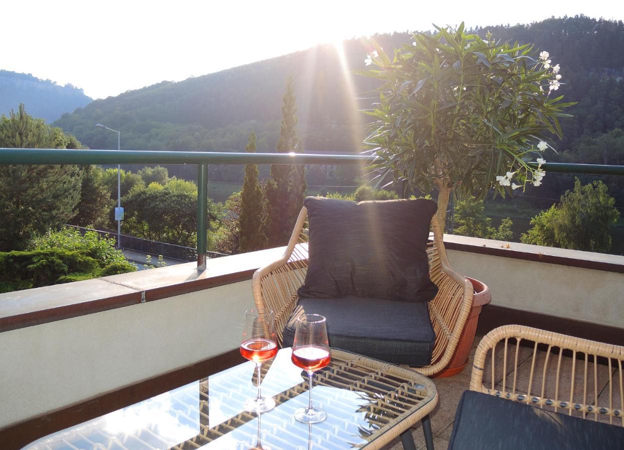 Casa Karp "Belle Etage" Apartment เคอนิกชไตน์ อัน แดร์ เอลเบอ ภายนอก รูปภาพ